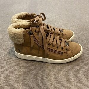 UGG Boots Womens Size 7.5 Brown Nubuck Shearling Lined Ankle 1019716 Sneaker
